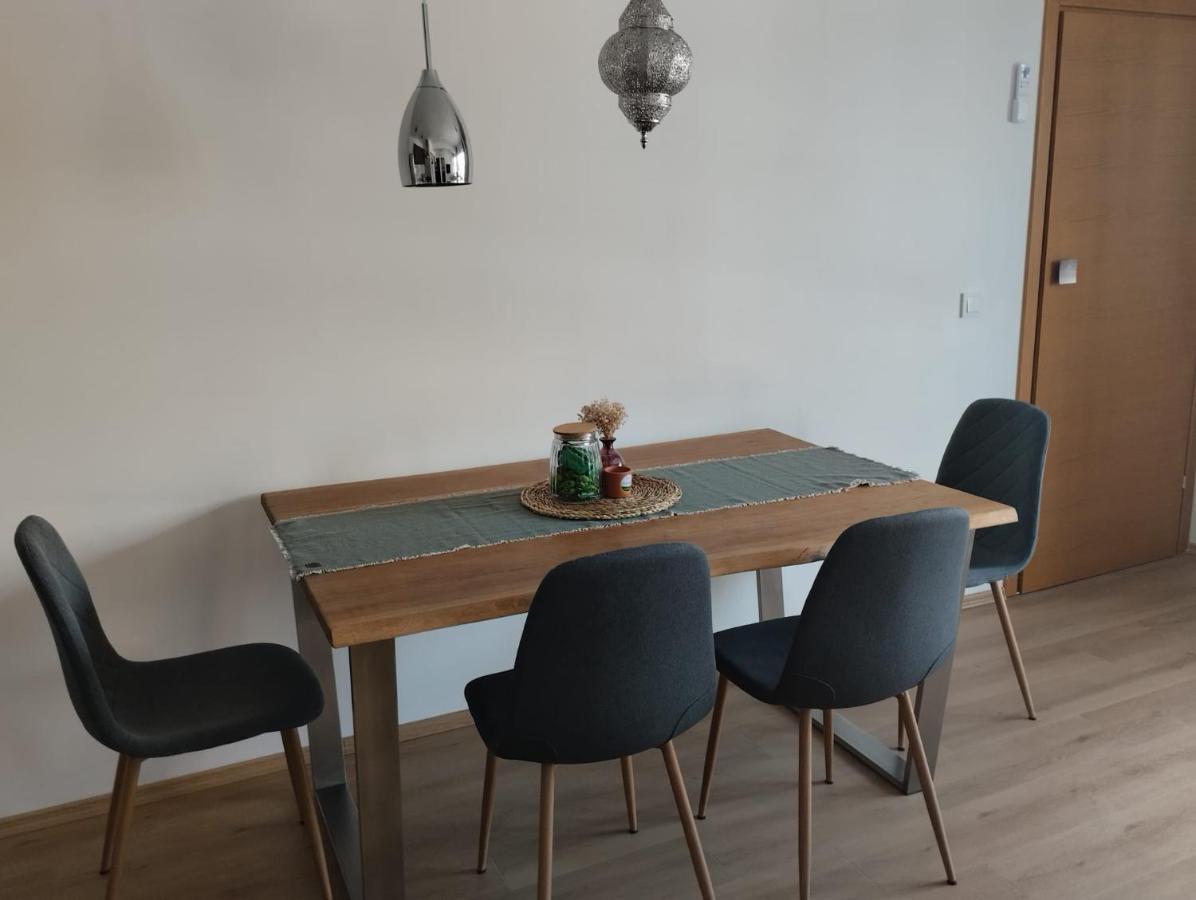 Apartman Zagreb , With Balcony And Free Parking Exterior photo